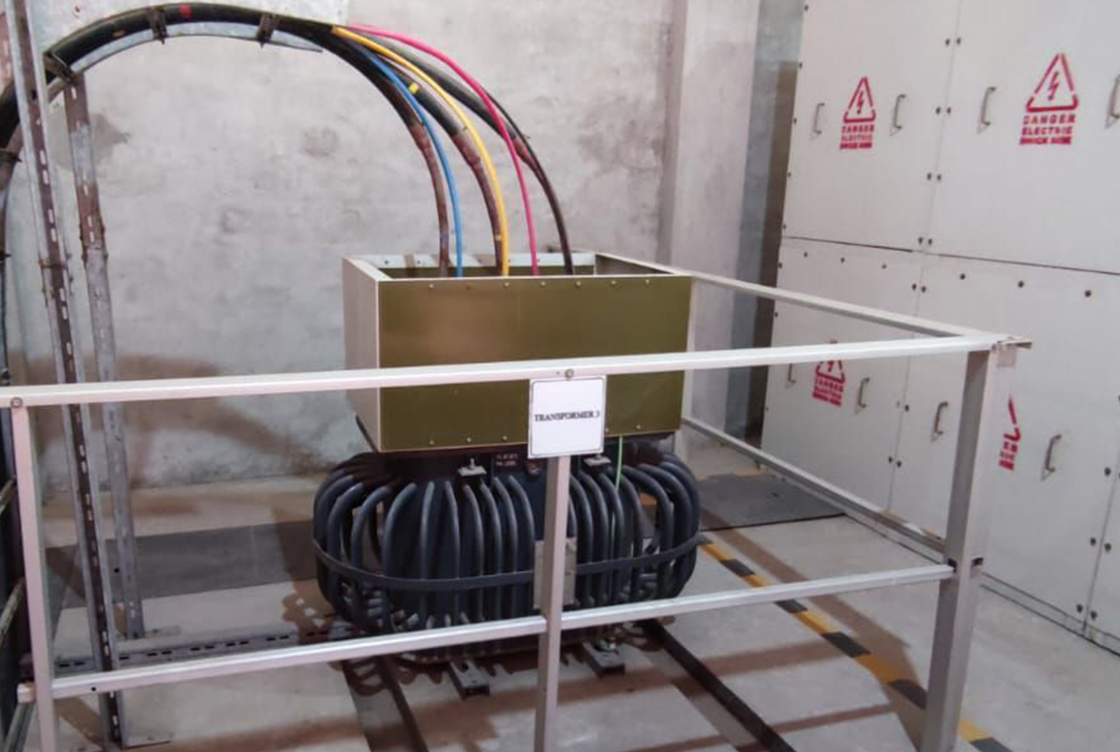 Hello Sun Energy installation team at work